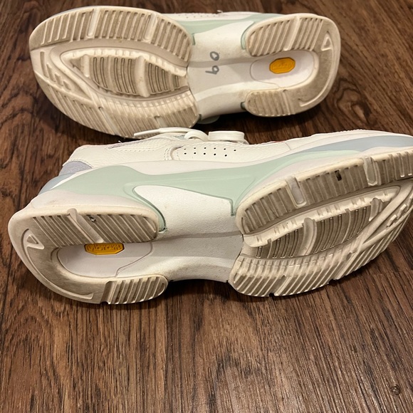 brand black Women's Cream and White Sneakers - Picture 3 of 7